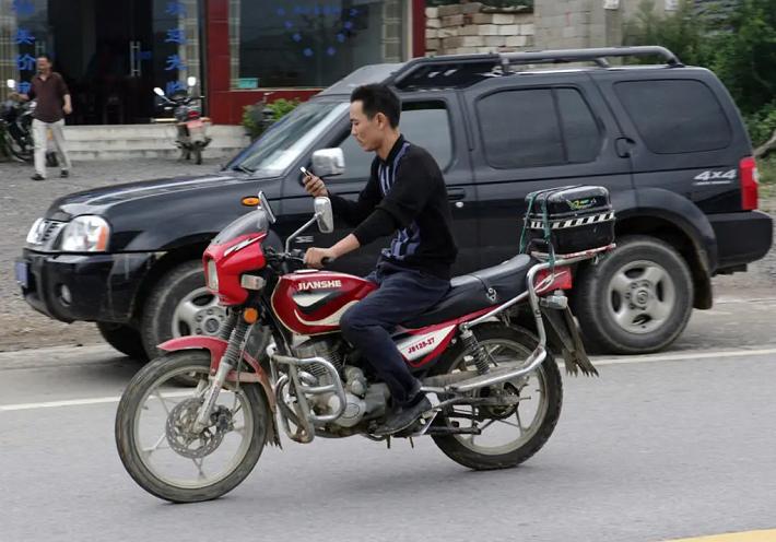 推荐一款适合跑长途的摩托车（跑长途最舒服的摩托车）(图10)