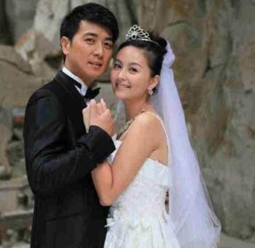 保剑锋老婆是谁，保剑锋有几任妻子(保剑锋的老婆长什么样)