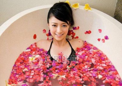 ​逢泽莉娜三围是多少逢泽莉娜有几部作品