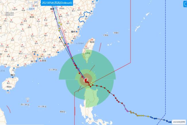 杜苏芮台风实时路径 杜苏芮即将登陆市民争相囤购物资