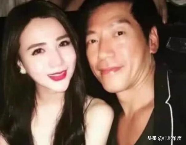 张耀扬现实老婆（56岁潇洒哥张耀扬）(12)