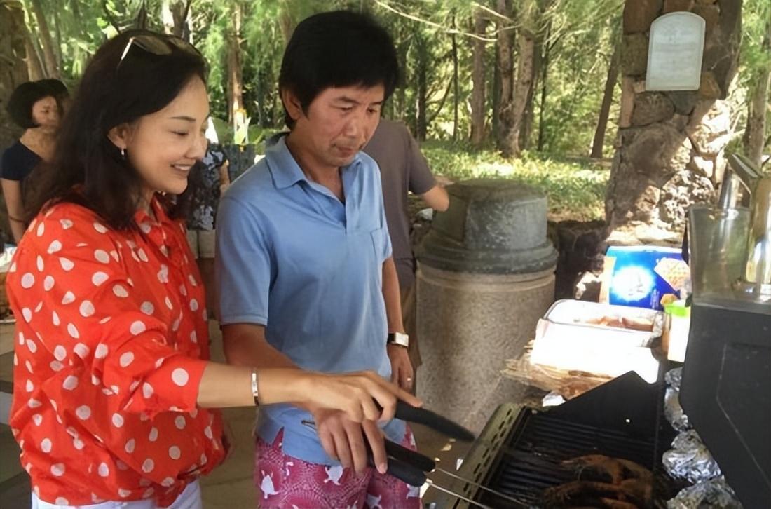 牛莉个人资料简历（演员牛莉：是运动冠军也是小品女王，嫁给普通丈夫很知足）