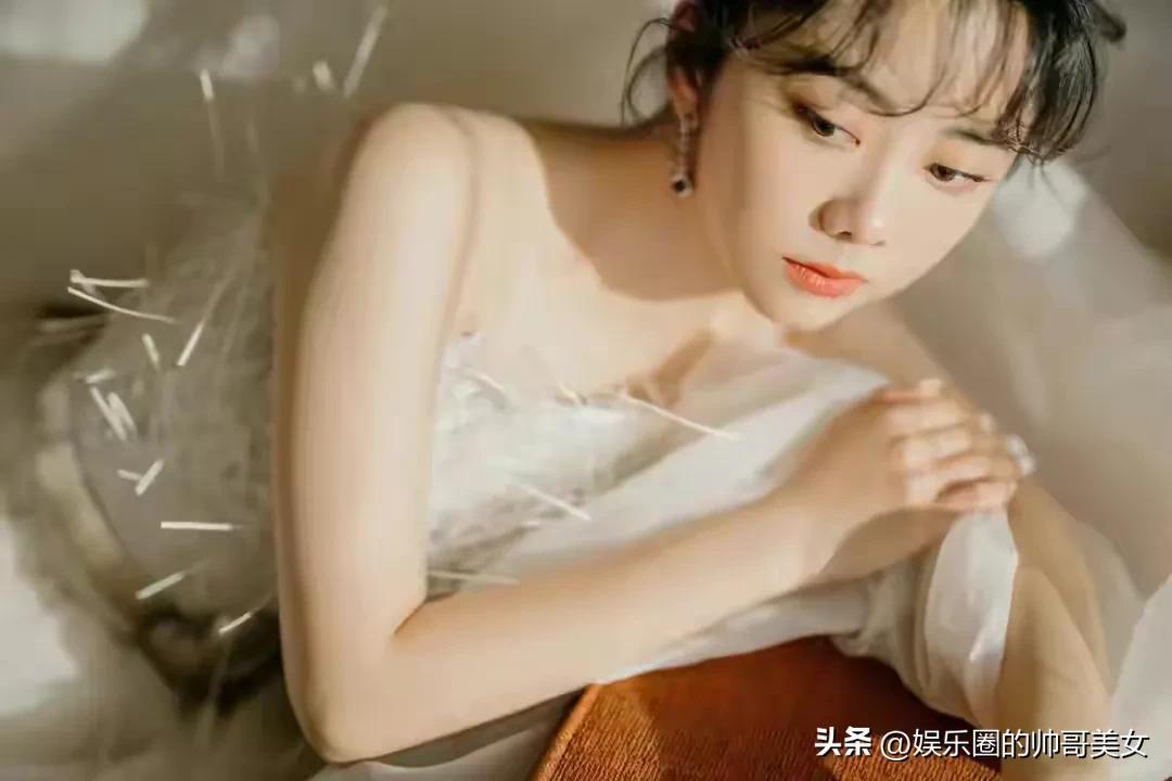 谭松韵的10张美照，每张照片皆是珍藏款