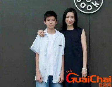 ​潘粤明的老婆叫什么名字？潘粤明现状如何？